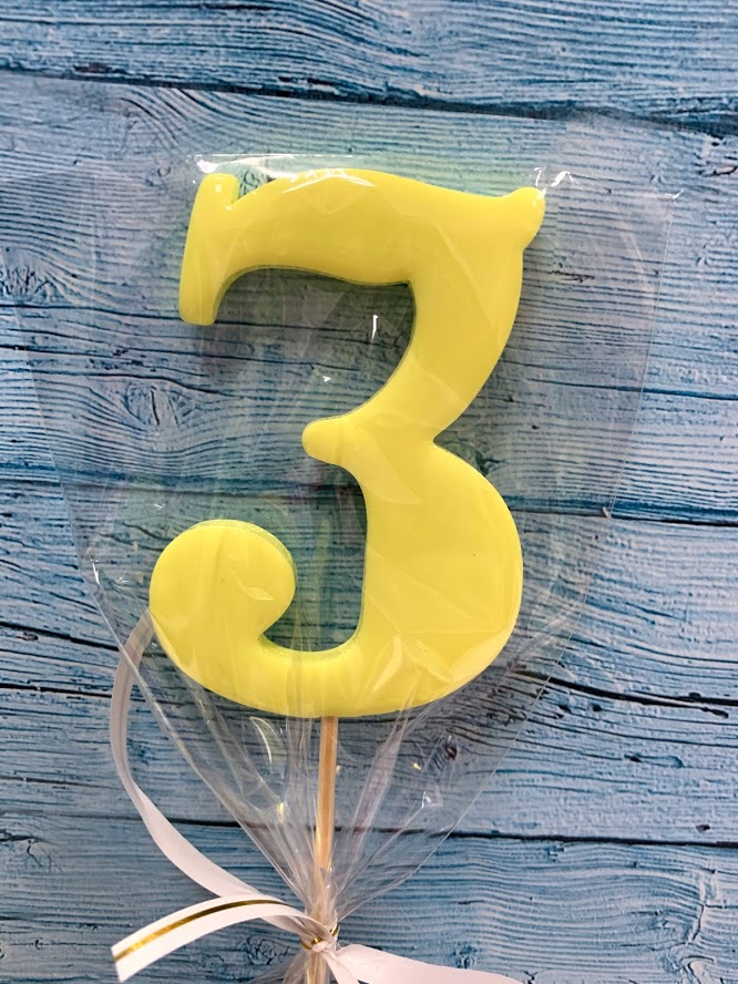 Леденец топпер цифра "3" желтый матовый 8см