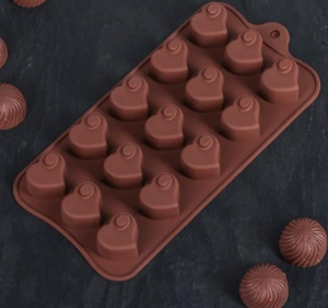Силиконовая форма для и шоколада "Сердцеедка", 15 ячеек